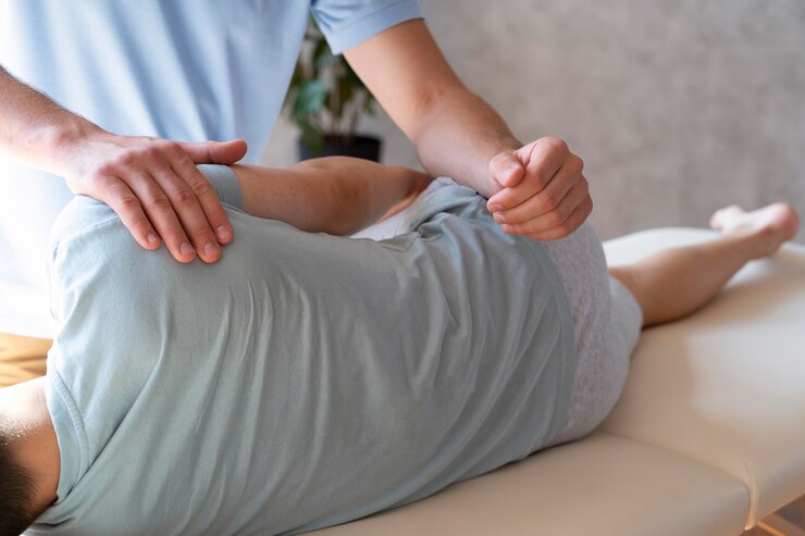 physio-theraphy-session